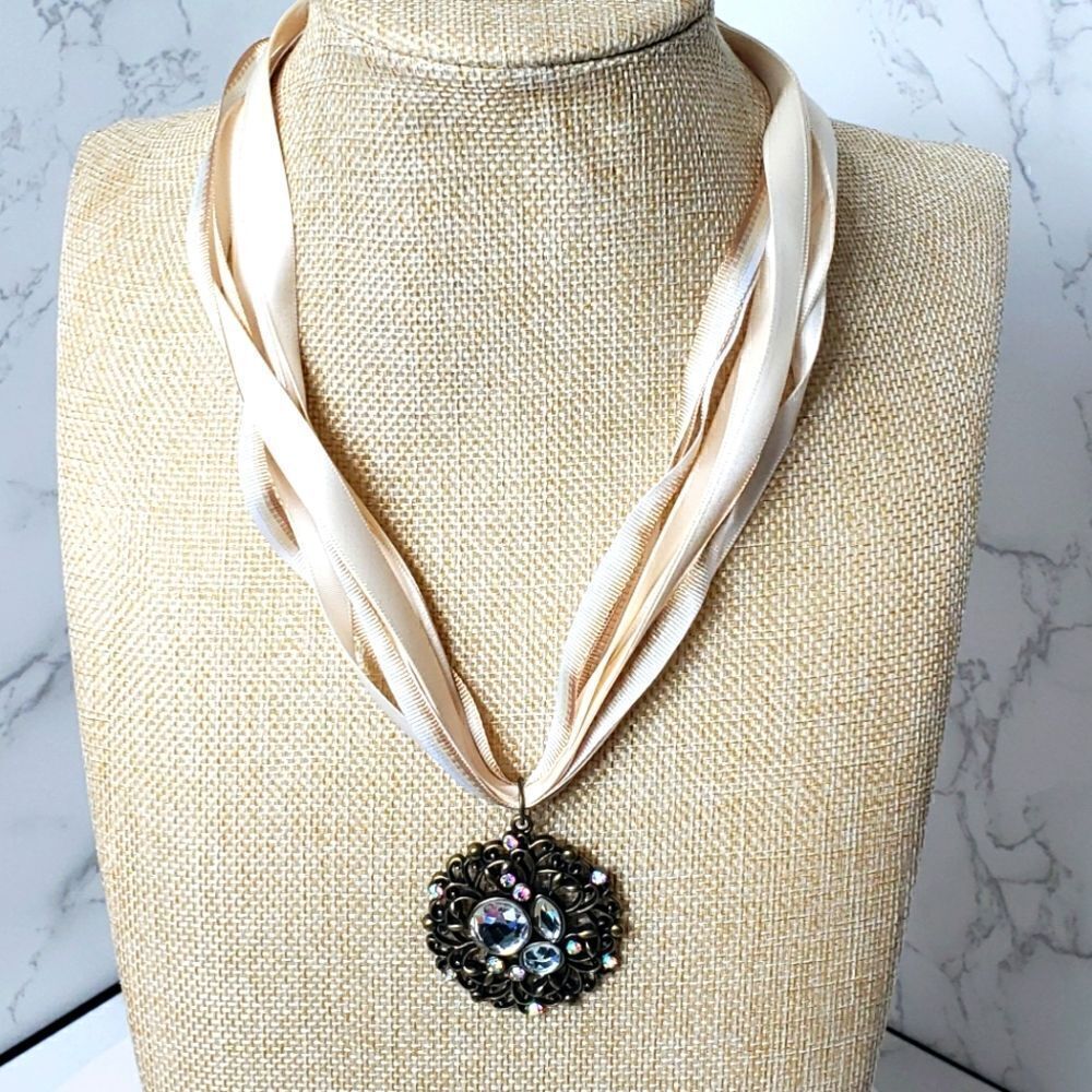 Dramatic Ribbon Necklace With Large Dramatic Jeweled Pendant